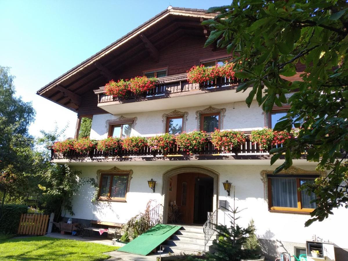 Fruehstueckspension Helmhof Salzburg Dış mekan fotoğraf